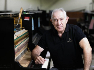 פטר גרויסמן פסנתרי הצפון - מכוון מוסמך ומקצועי